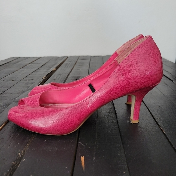 Vanity Women's 8.5 Pink Pumps Peep Toe Heels Dressy Formal Work Business Wear - Picture 3 of 6